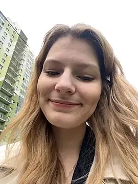 MaryHiggins online show from September 21, 2025, 10:31 am