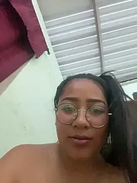 Snapshot of sweets-tits chatting on December 5, 2024, 3:42 am sweets-tits online show from December 5, 2024, 3:42 am