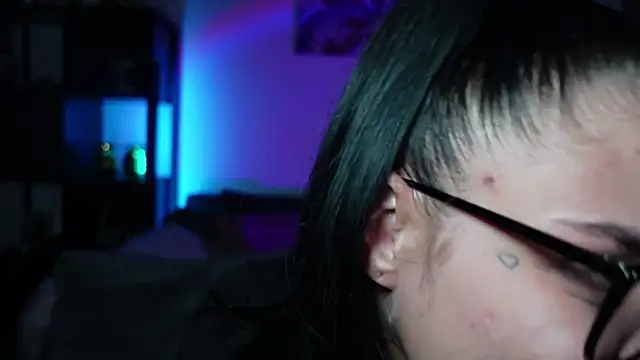 Snapshot of LexiCoco chatting on March 21, 2025, 5:54 am LexiCoco online show from March 21, 2025, 5:54 am