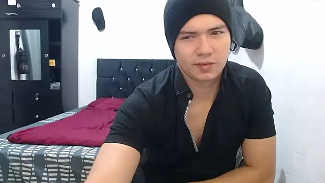 suckmydickbitch97 online show from December 1, 2025, 12:50 pm