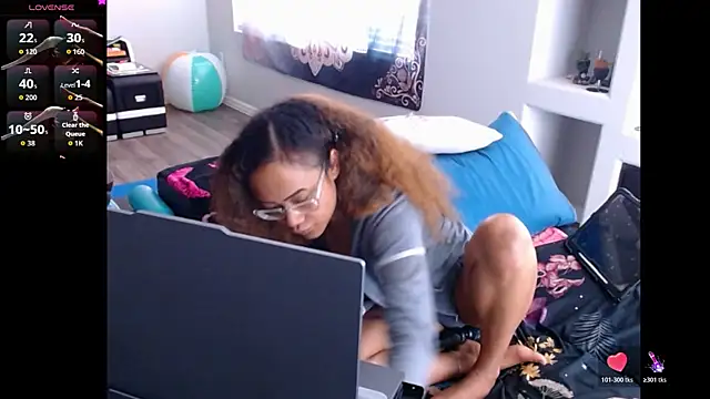 RylHoneyy online show from June 2, 2026, 7:36 pm