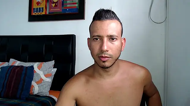 Snapshot of thommerxxx chatting on January 20, 2025, 8:07 pm thommerxxx online show from January 20, 2025, 8:07 pm