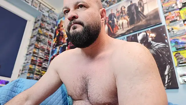 Muscle Bear online show from April 14, 2026, 6:40 am