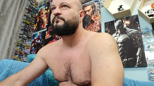 Muscle Bear online show from September 18, 2025, 4:04 am