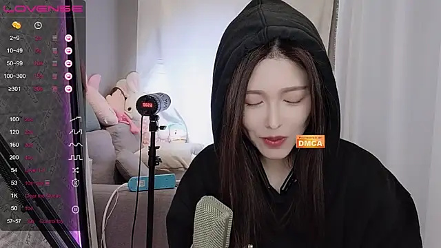 tw lala online show from January 13, 2025, 4:19 pm