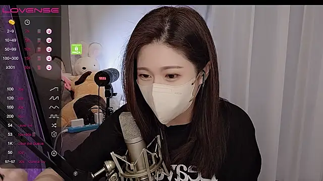 tw lala online show from March 18, 2025, 4:06 pm