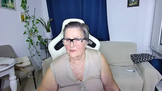 Selenna57 online show from March 26, 2026, 6:50 pm