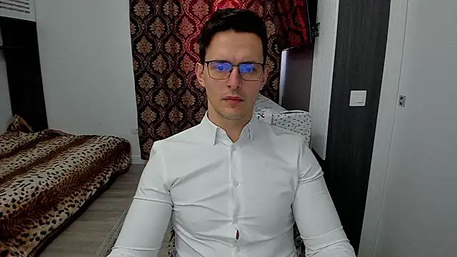 sexxymuscles4u online show from March 12, 2025, 7:57 am