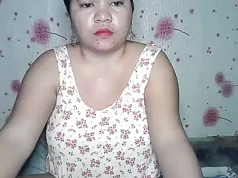 Snapshot of hotpussyxxx33x chatting on February 10, 2025, 9:15 pm hotpussyxxx33x online show from February 10, 2025, 9:15 pm