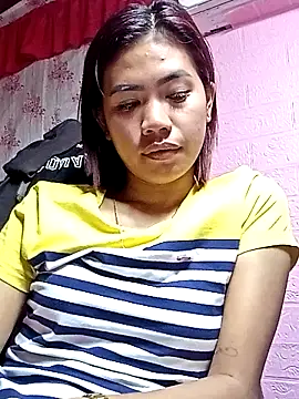 Snapshot of Cutie_body11 chatting on May 28, 2026, 12:40 am Cutie body11 online show from May 28, 2026, 12:40 am