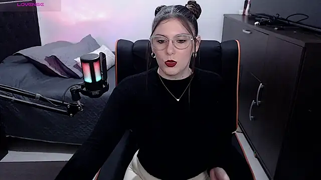 xxbbtaa online show from June 2, 2026, 1:49 am