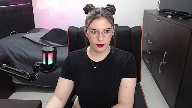 xxbbtaa online show from March 17, 2026, 1:30 am