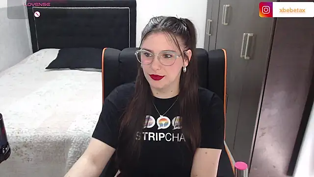 xxbbtaa online show from October 7, 2025, 7:15 pm