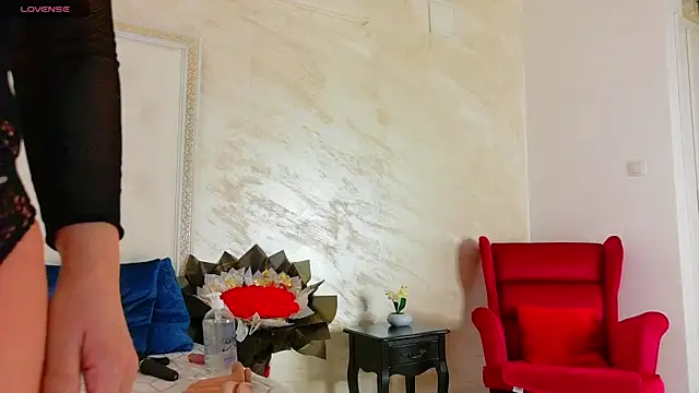 karissia online show from March 30, 2026, 4:03 am