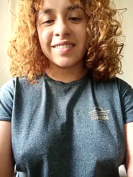 EmmaMelissa0521 online show from October 5, 2025, 8:32 pm