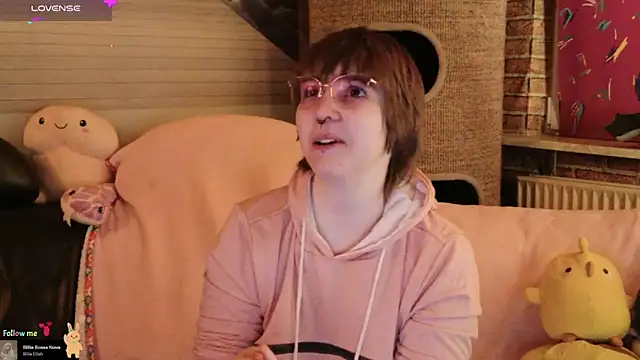 GamerGirl Eve online show from November 26, 2025, 6:19 pm