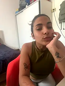 Athenabye online show from November 17, 2025, 6:12 pm