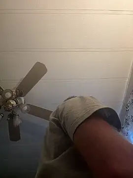 smokeymt420 online show from November 25, 2025, 12:49 pm