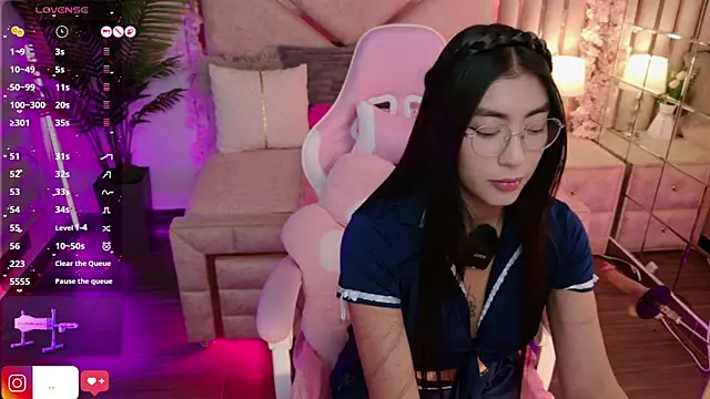 shanon- online show from September 8, 2025, 10:53 pm