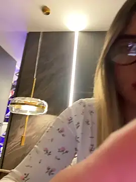 AnaCarrera online show from September 19, 2025, 12:03 am