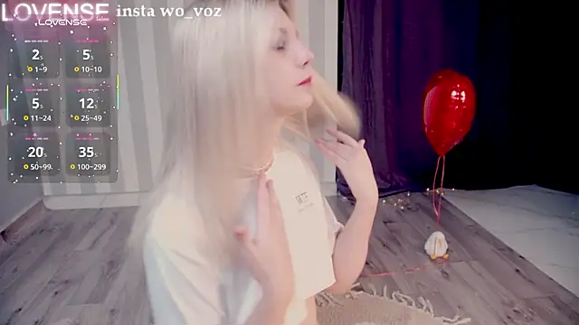 Snapshot of Careful_i_bite chatting on February 15, 2026, 7:51 am Careful i bite online show from February 15, 2026, 7:51 am