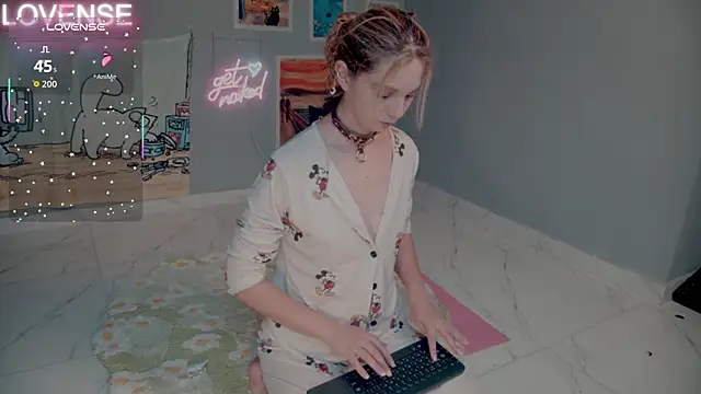 Careful i bite online show from September 10, 2025, 8:24 am