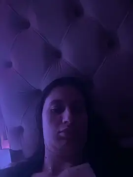 Flossy Vettie online show from November 21, 2025, 5:12 pm