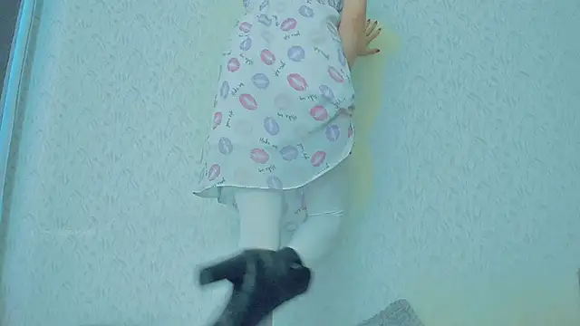 YourCaramel online show from February 9, 2025, 8:21 am