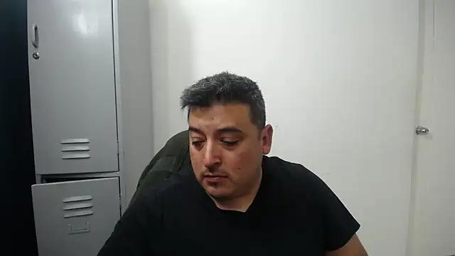 antonycruz online show from September 12, 2025, 9:14 pm