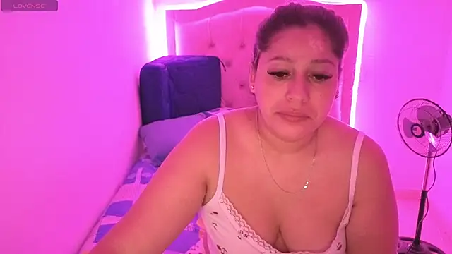 Nazlyy30 online show from October 30, 2025, 8:01 am