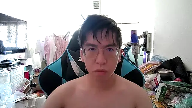 charlie xdd online show from April 26, 2026, 7:49 am