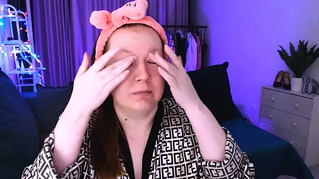 GoddessLara online show from March 4, 2025, 1:12 am