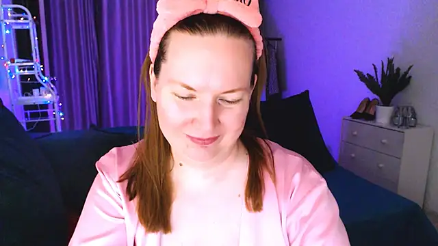 GoddessLara online show from January 31, 2025, 2:04 am