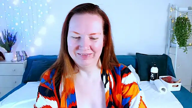 GoddessLara online show from November 14, 2025, 11:52 pm