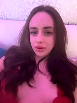 Lisaaan online show from October 8, 2025, 10:50 am