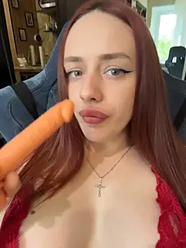 Snapshot of Lisaaan chatting on June 1, 2026, 11:10 am Lisaaan online show from June 1, 2026, 11:10 am