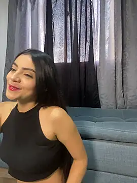 SusanRodriguez  online show from November 30, 2025, 10:10 pm
