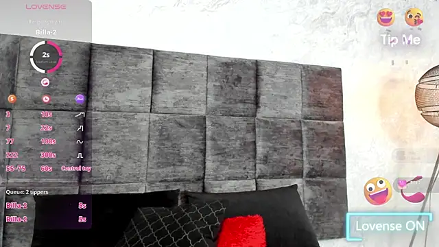 SusanRodriguez  online show from March 4, 2025, 10:05 pm