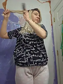 ScarletCallings420 online show from February 28, 2025, 3:04 pm