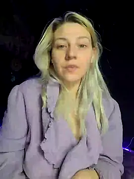 ScarletCallings420 online show from February 8, 2025, 4:14 pm