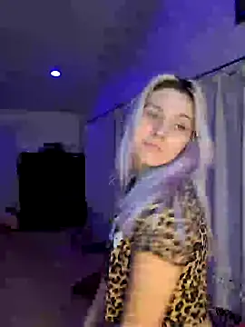 ScarletCallings420 online show from January 8, 2025, 8:38 am