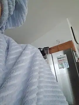 ScarletCallings420 online show from November 16, 2025, 7:07 pm