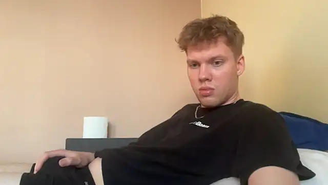 sexybooii6968 online show from September 30, 2025, 3:40 pm