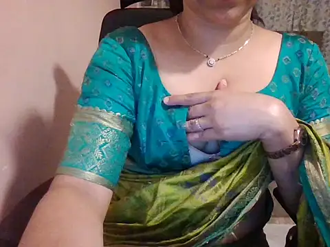 Pinky 4 online show from October 18, 2025, 7:05 pm