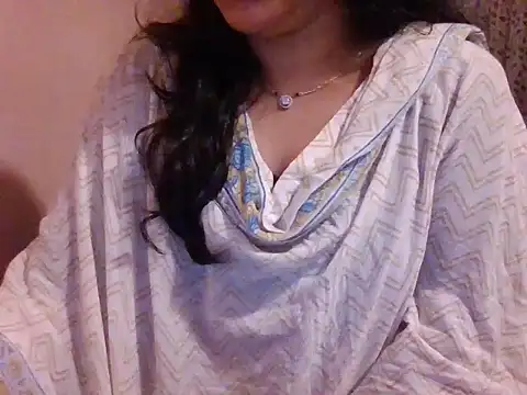 Pinky 4 online show from May 20, 2026, 6:27 pm
