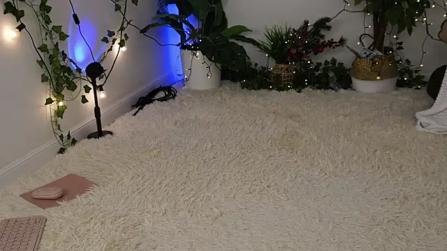 Snapshot of ScarletBlaze chatting on February 9, 2025, 9:17 pm ScarletBlaze online show from February 9, 2025, 9:17 pm