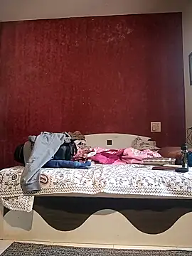 hornydick4you online show from April 13, 2026, 5:44 am