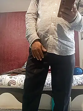 hornydick4you online show from April 9, 2026, 4:47 am