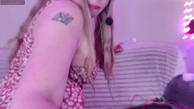 ScarletCarnal online show from September 13, 2025, 11:38 pm