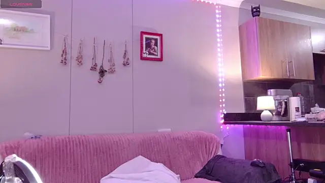 ScarletCarnal online show from November 16, 2025, 9:08 pm